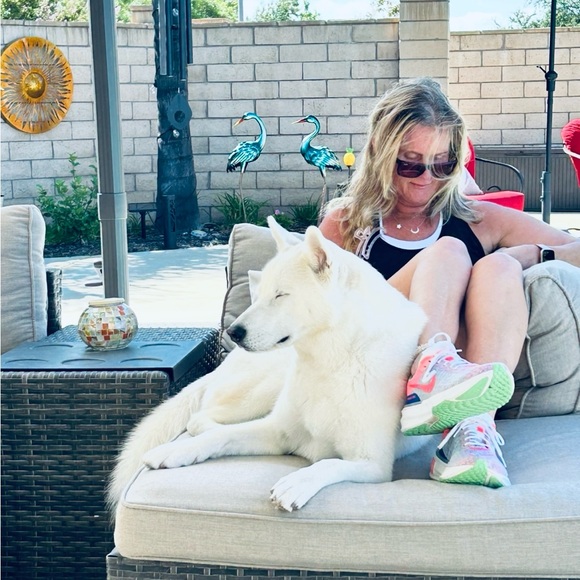 Meet your Poshers, Summit & Skylar Blue. - Picture 3 of 3